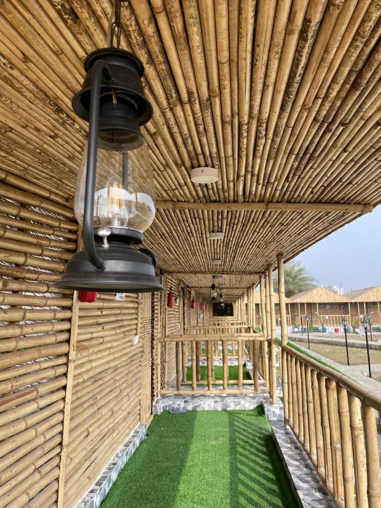Vrindāvan Gopika Resort מראה חיצוני תמונה